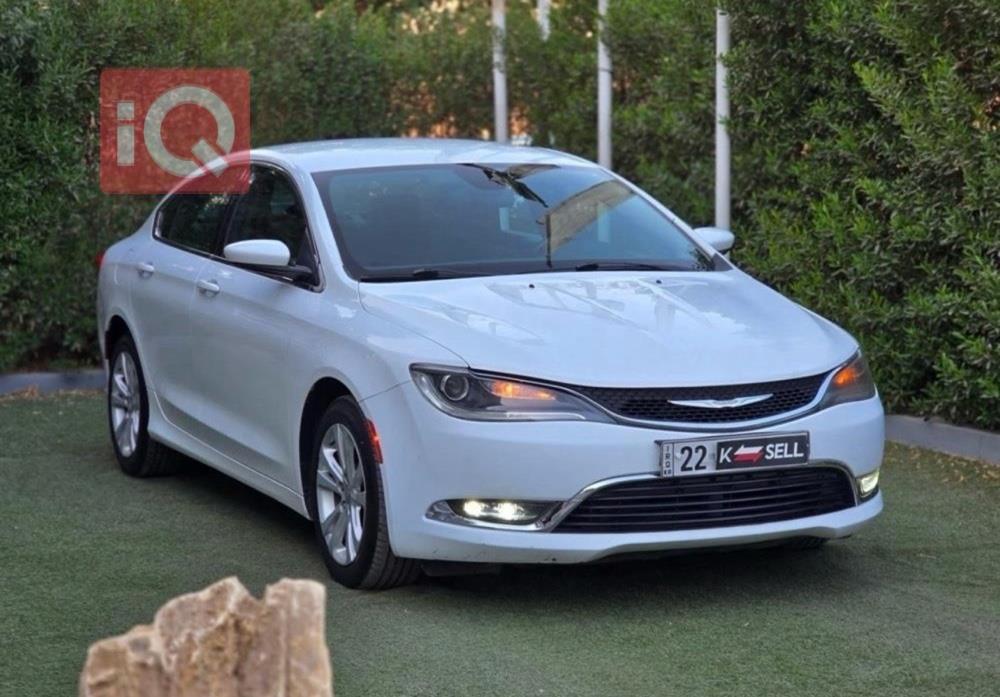 Chrysler 200